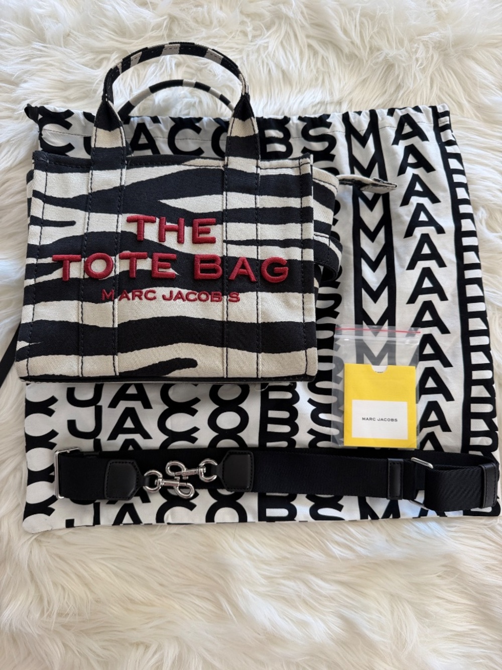 Marc Jacobs The Tote Bag - Zebra Canvas - Picture 2 of 10